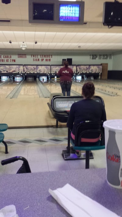 Gravel Pit Lanes - Bowling Alley