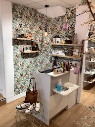 Photo n°3 de Capucine Chaussures à Dinan (Magasin de chaussures)
