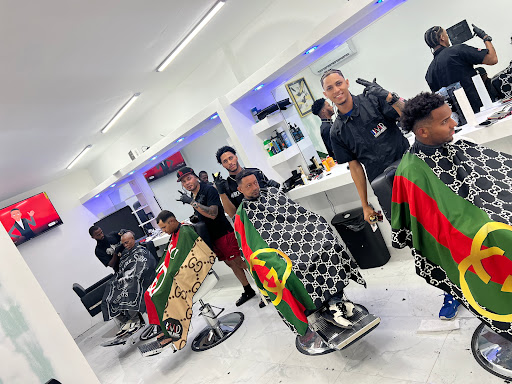 Diamante Blanco Barber Shop