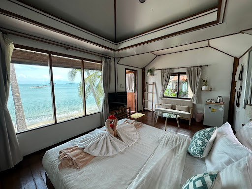 Bangrak Pier Bungalow
