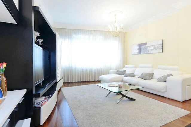 Apartamento Turistico bilbao- guggenheim con wifi y parking gratis