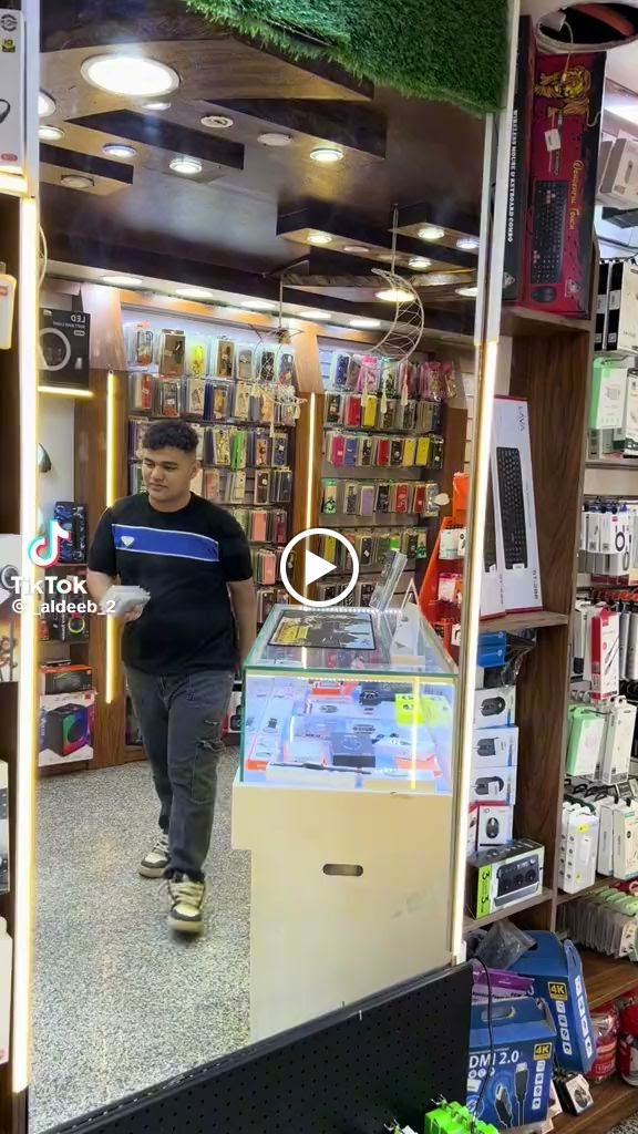 MR_Apple_Tik_Tok - صورة 3