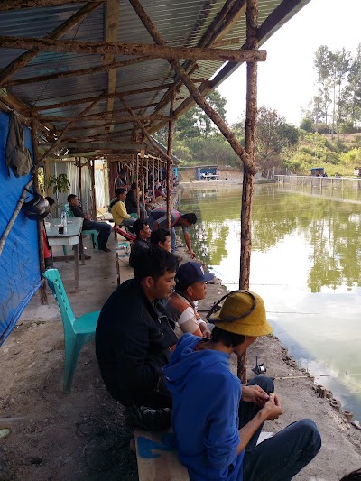 Photos of Pemancingan Penghabisan