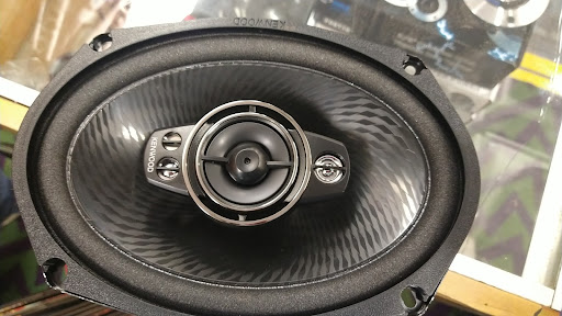 Universal Car Audio and Cell Phones - Thumbnail