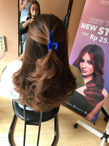 Mocca Salon , Wedding & Decorations