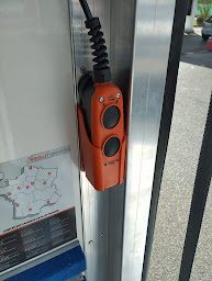 Photo n°6 de Carrefour Location à Varetz (Agence de location de fourgonnettes)