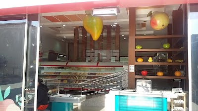 Photos of Fresh Fruits Company