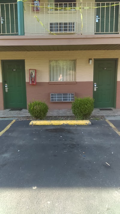 Photos of American Inn