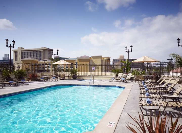 DoubleTree Suites by Hilton Hotel Anaheim Resort - Convention Center