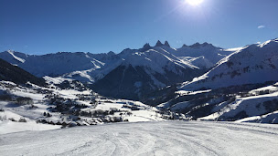Photo n°6 de Restaurant La Grenouillère à Saint-Jean-d'Arves (Restaurant servant de la raclette)