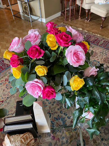 Larry's Florist - Thumbnail