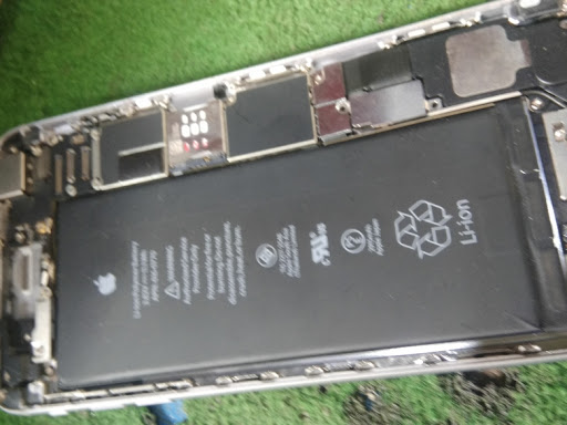 Working on Iphone 6 .. Dead mother board