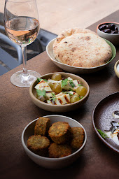 Photo n°31 de Maïmo Cantine & mezzés à partager à Nantes (Restaurant méditerranéen)