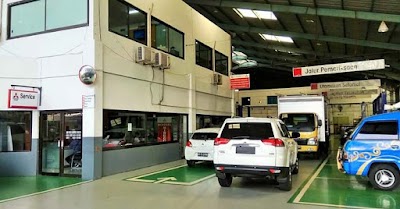 Photos of mitsubishi solo