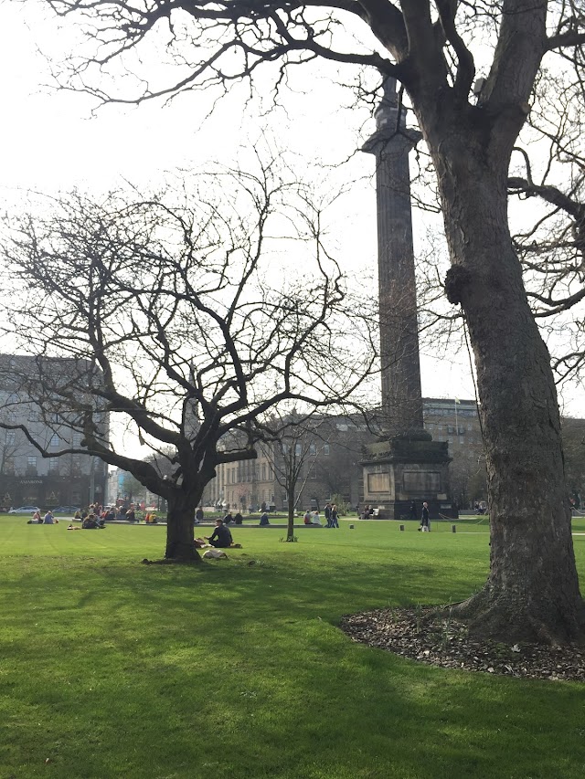 Melville Monument
