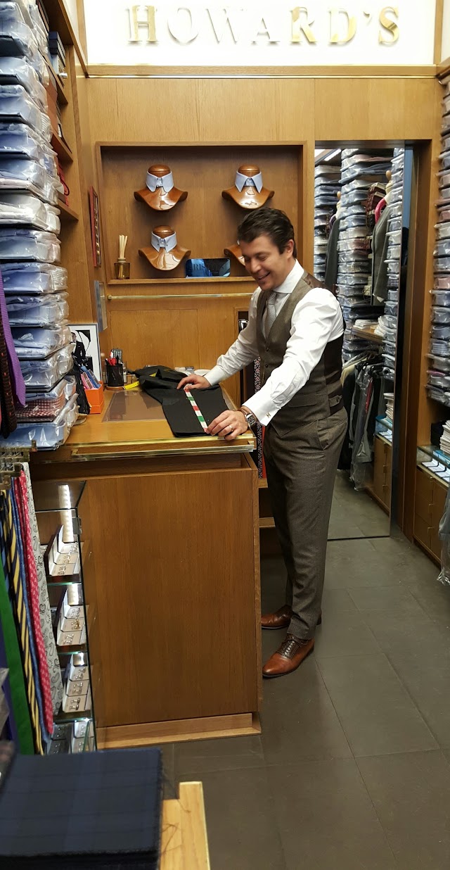 HOWARD'S COSTUMES SUR MESURE