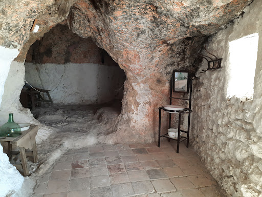 Cueva costumbrista