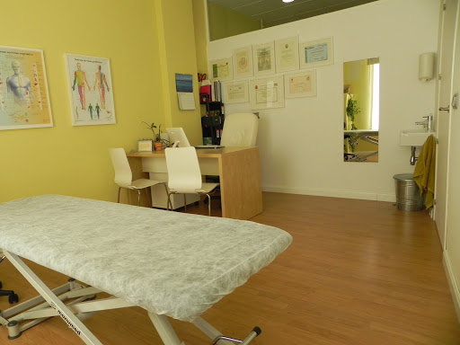 FISIOTERAPIA Y OSTEOPATÍA ENTRE MANOS Gallery - Spain