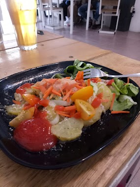 Salad Bar, Author: dista siti sarah