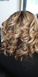 Photo n°12 de Nour Coiffure à Villepinte (Salon de coiffure)