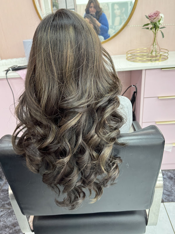 Alia hair and beauty studio photo 2
