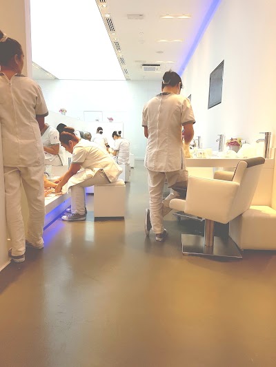 beauty-salon