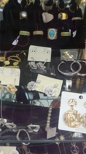 La Rose Gifts and Jewelry - Thumbnail