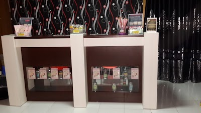 Photos of Oshin Spa Mamuju