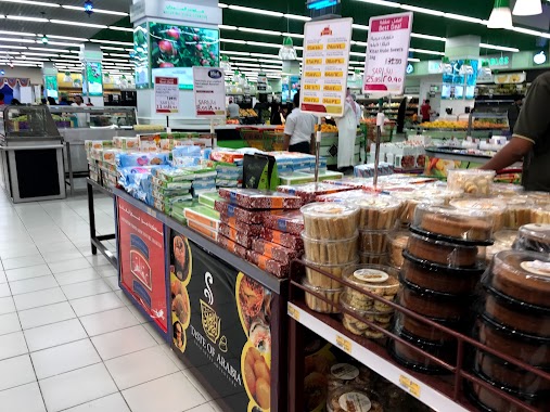 LuLu Hypermarket, Author: Mansoor Al Garni