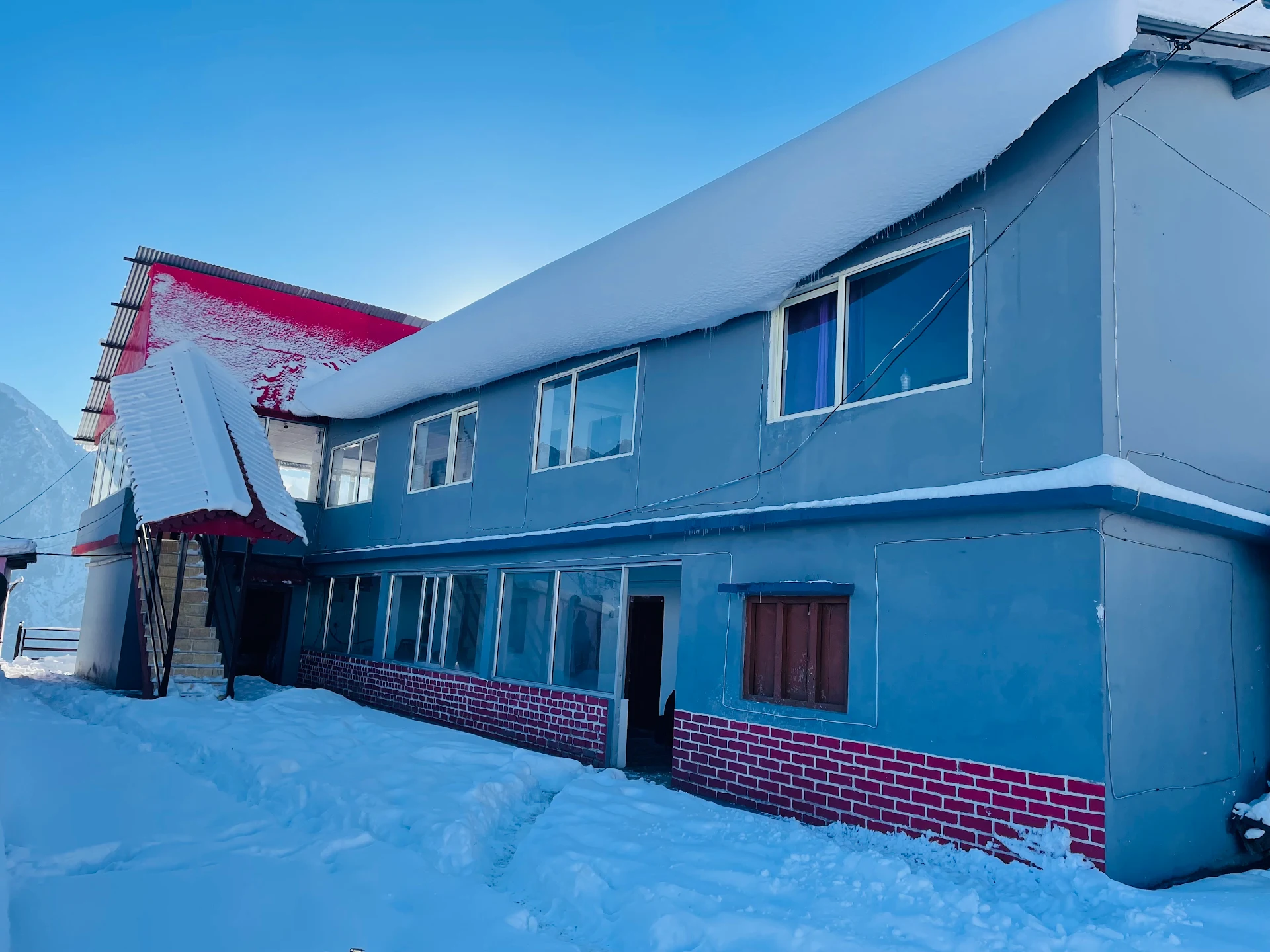 Snow Mount Hotel Auli