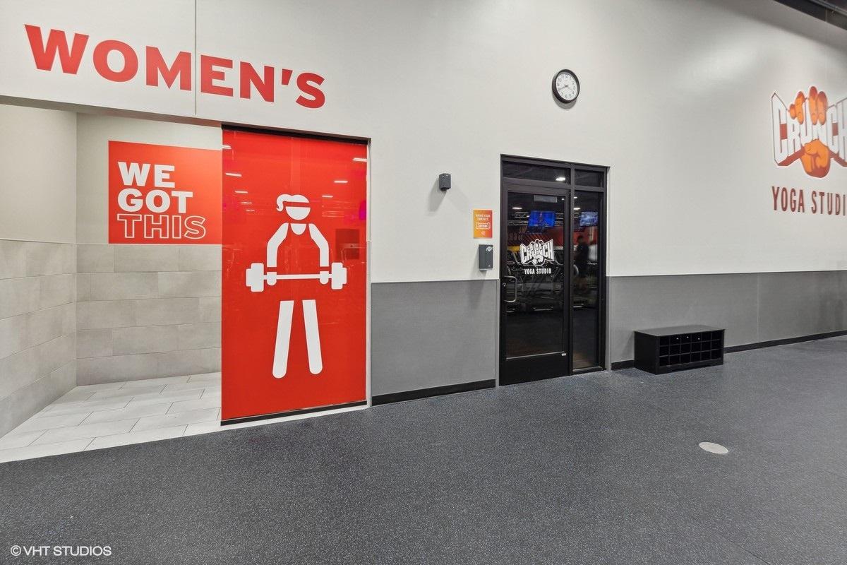 Crunch Fitness photo 15