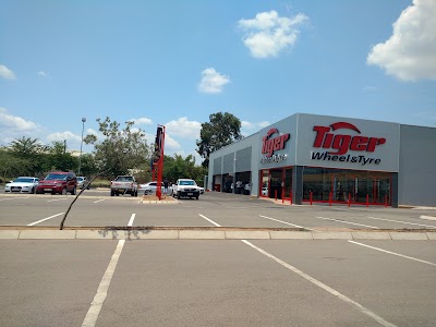 Photos of Airport Junction Mall