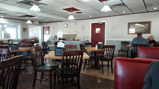 Gus's Streetside Cafe - Thumbnail