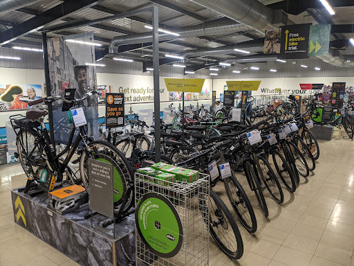 Halfords - Bangor Gwynedd - Thumbnail