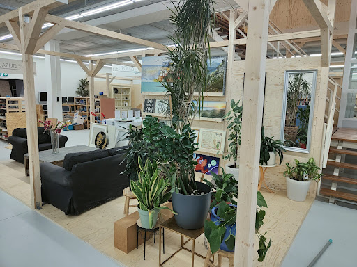 Thrift store RataPlan Apeldoorn Gallery - Netherlands