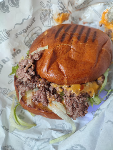 Photo 11 - Alfred Burger