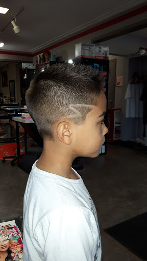 Hairwaves Hair Design - Thumbnail