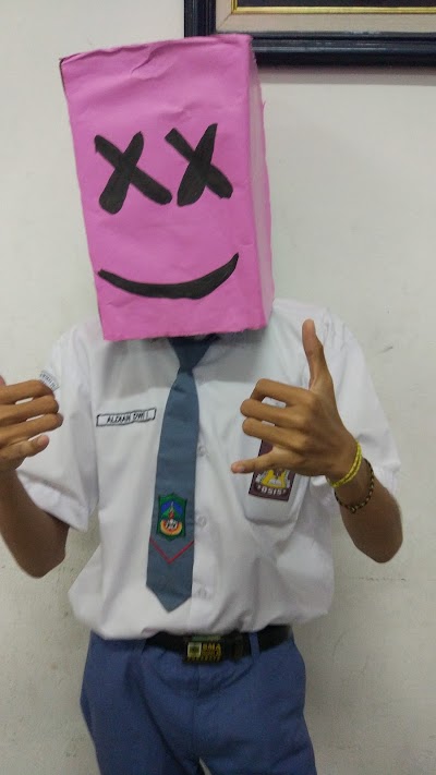Photos of State Senior High School 20 Surabaya