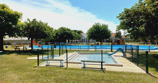 Photo de Piscine municipale de Mayet à Mayet (72360)