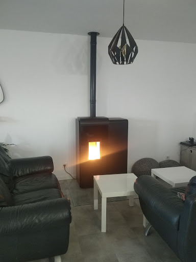 Photo de Pile Poêle La Cheminée à Saint-Sever (40500)