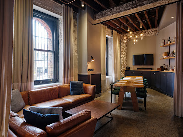 Hotel Woolstore 1888, Sydney - Handwritten Collection by null