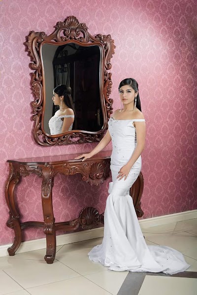 Photos of Vintage Salon Y Galeria De Arte