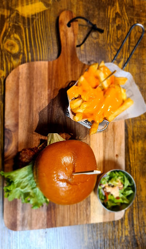 Photo 3 - L'Az Burger