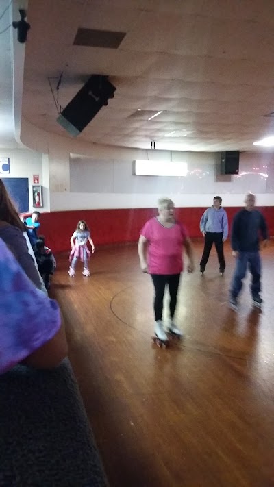 Photos of Romp 'N Roll