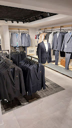 Photo n°10 de Jules Pontarlier à Pontarlier (Magasin de smokings)