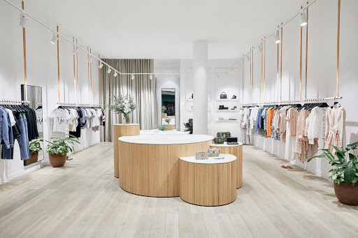 Aje Chermside - Visual