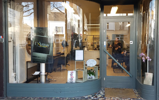 L' artisan du cheveu et de la beauté