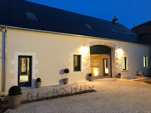 Photo n°5 de Domaine LECOMTE à Farges-en-Septaine (Établissement vinicole)