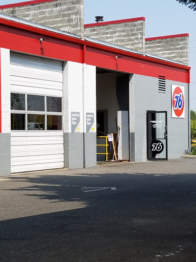 Harbour Pointe Express Lube - Thumbnail
