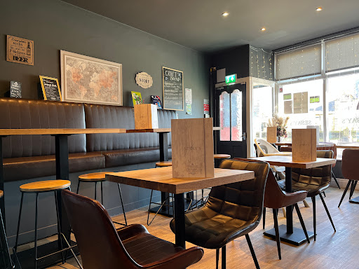 Sesay's Bar and Kitchen Gallery - United Kingdom